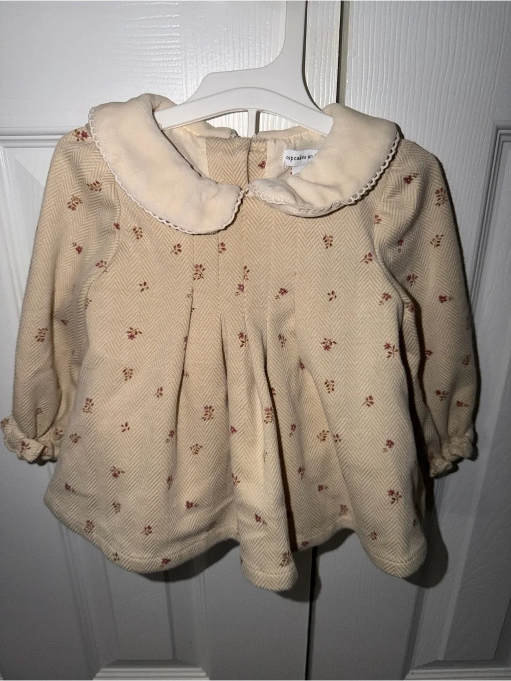 cupcakes & cashmere Cream Floral Peter Pan Collar Baby Top